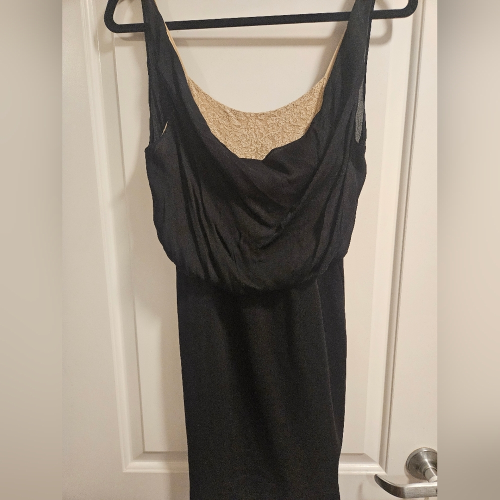 Alice + Olivia Black Dress With Beige Lace, Size 6 - Picture 5 of 5